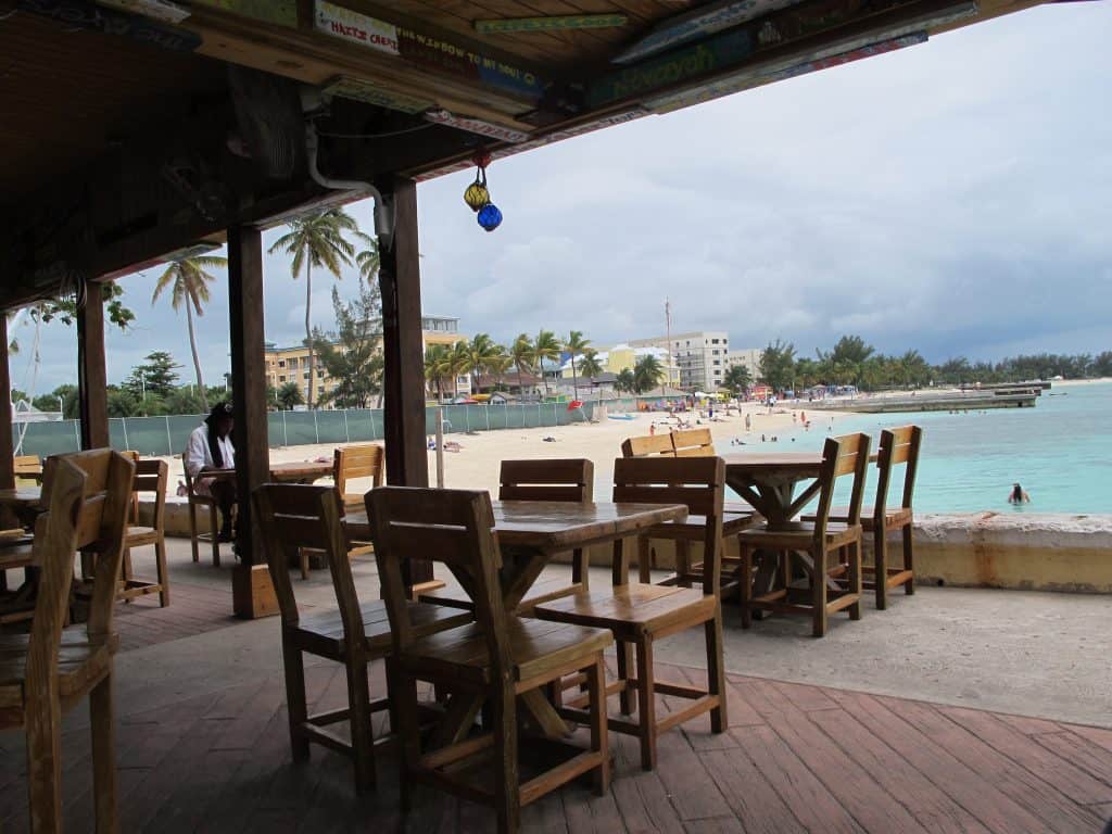 Best Nassau Bars for a Cruise Stopover