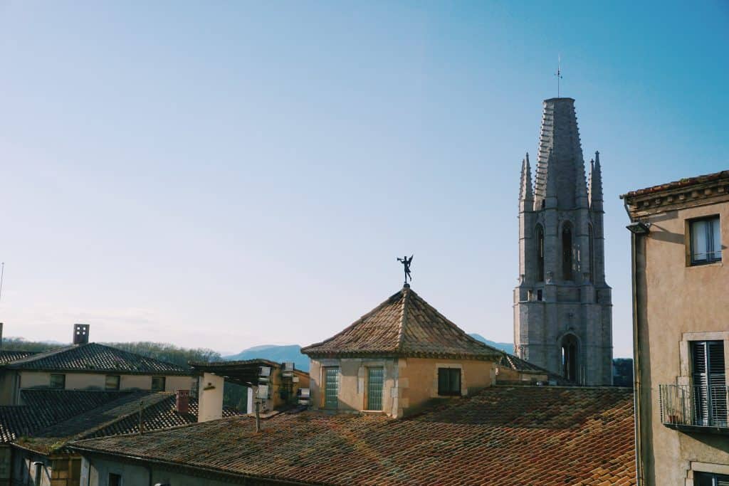 6. Explore the University of Girona Whilst exploring the old town of Girona, definitely check out Universitat de Girona. This is where both my friends go to university, and of course (from an outsider's perspective) I couldn't believe how lucky they are to study in such a picturesque place!!! (I think they feel differently as you don't appreciate the architecture as much when your head's in a book in the library). There's a gorgeous courtyard here that's worth a wander through.