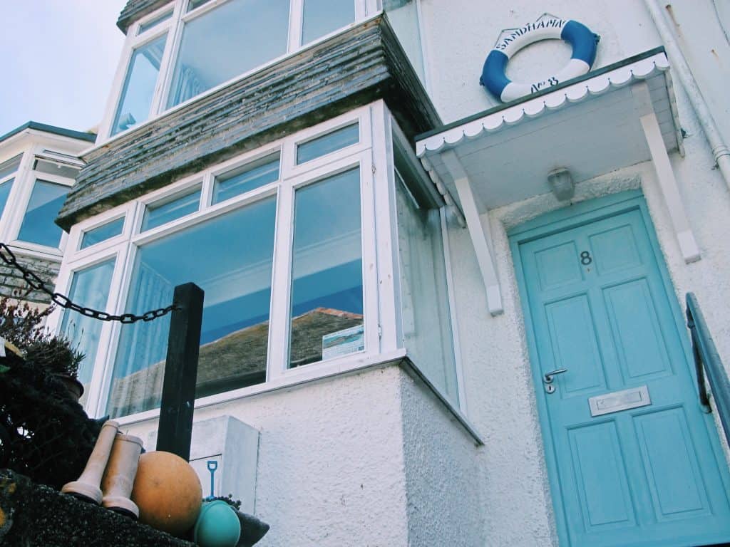 The best city in Cornwall for a day trip: you must take a St Ives day trip. Enjoy my photo journal, hotel, and food advice for the best St Ives day trip!