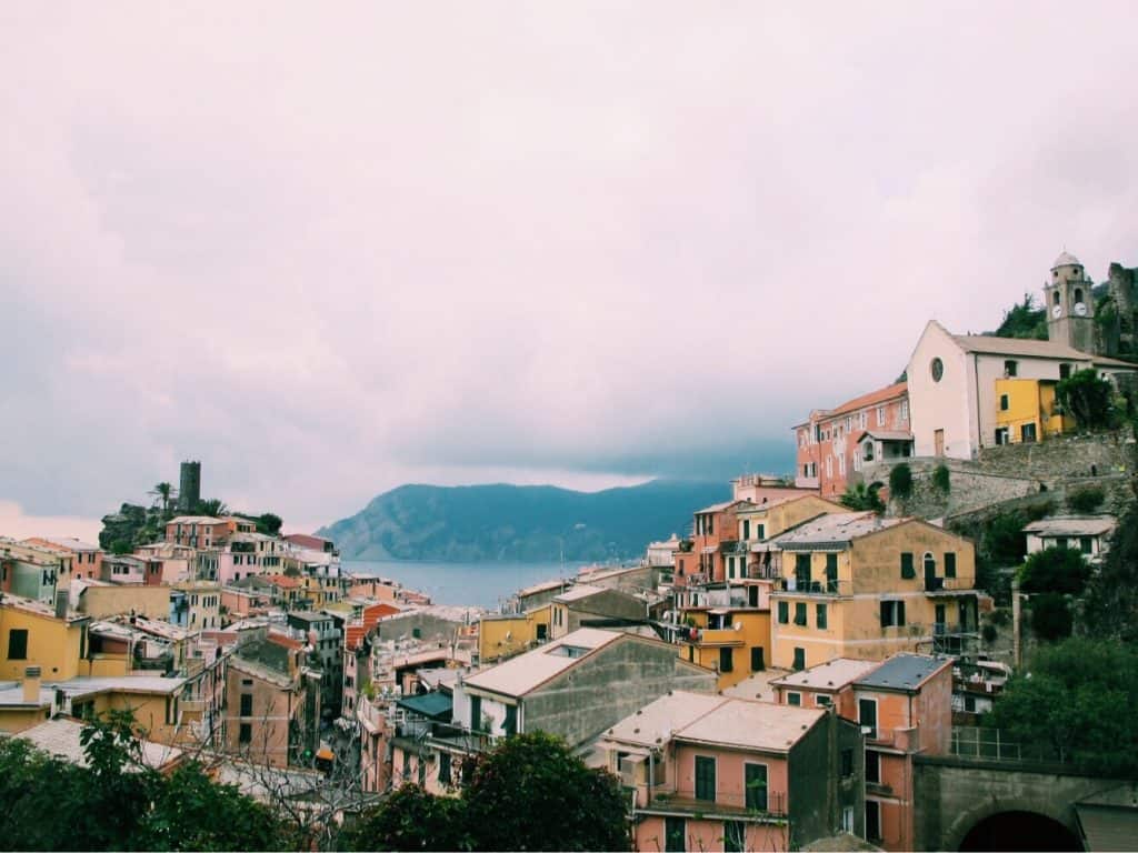 Looking for gluten free Cinque Terre restaurants? Check out the best gluten free options in this village by village guide written for celiacs. #glutenfreecinqueterre #glutenfreeitaly