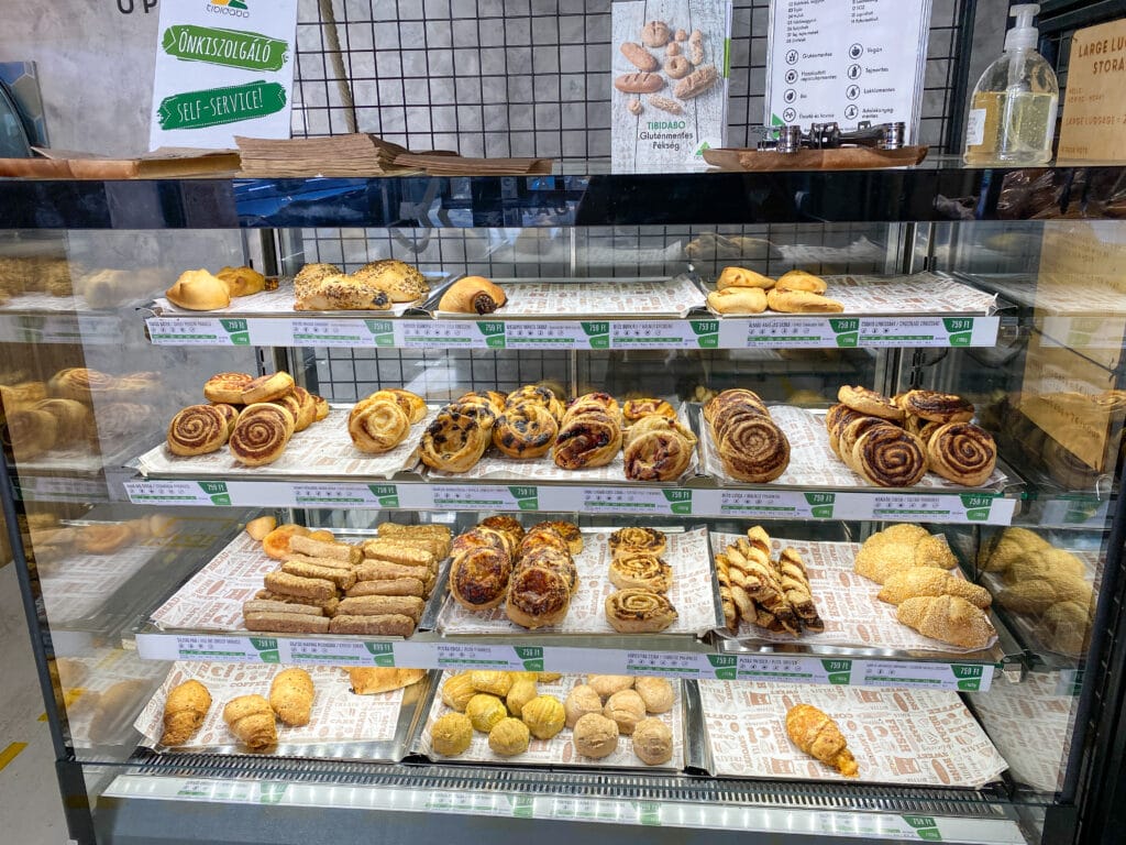 gluten free pastries in Budapest at Tibidabo bakery