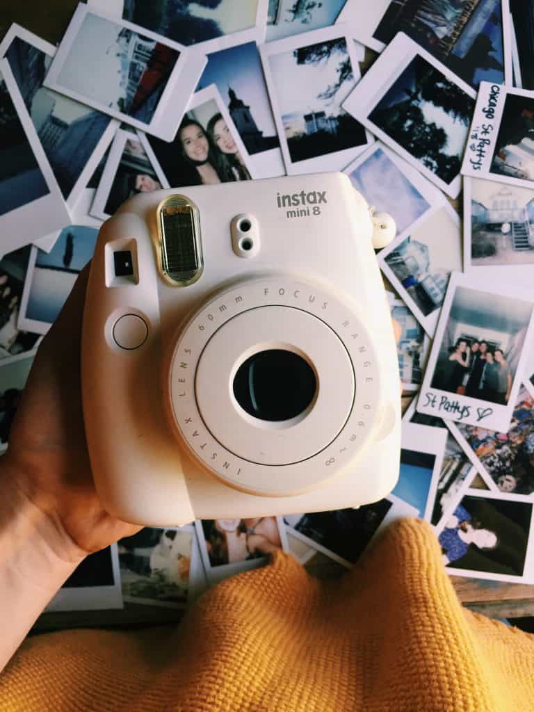 The best polaroid cameras for travelers, and why you should take a polaroid camera traveling with you! Travel Photography Tips | Best Polaroid Cameras for Travel | Best Polaroid Camera Accessories | Why You Should Take a Polaroid Camera on Your Next Vacation | Travel Photography Inspiration | Travel Photography Ideas | Camera Aesthetic | Photo Ideas | Old School Camera #polaroidcameras #polaroids #instax #photography #tips #travel