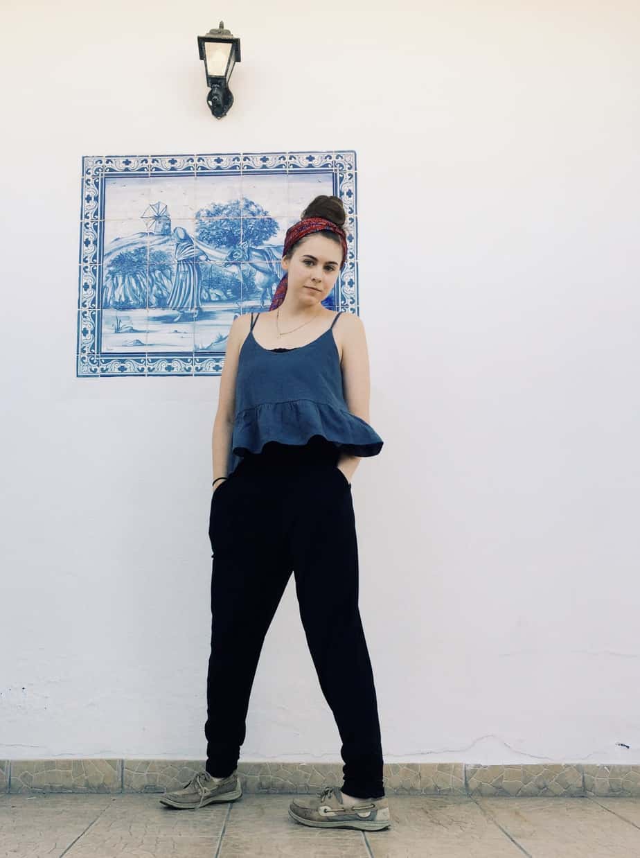 Travelers, meet the best travel pants ever. These chic pants are ethical and sustainable, and amazingly versatile. Read why you need these travel pants! #travelfashion #travelpants #travel #encircled #encircledcanada #besttravelpants #besttravelpantsforwomen