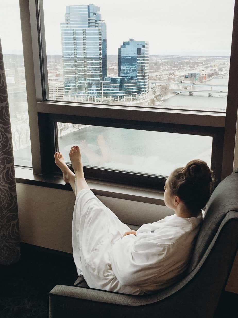 See the Amway Grand Plaza Hotel Grand Rapids through our eyes on this winter stay. Including recommendations diriving and walking distance from the hotel. #amwaygrandplazahotel #amwaygrand #grandrapids #grandrapidsmi #puremichigan #experiencegrandrapids