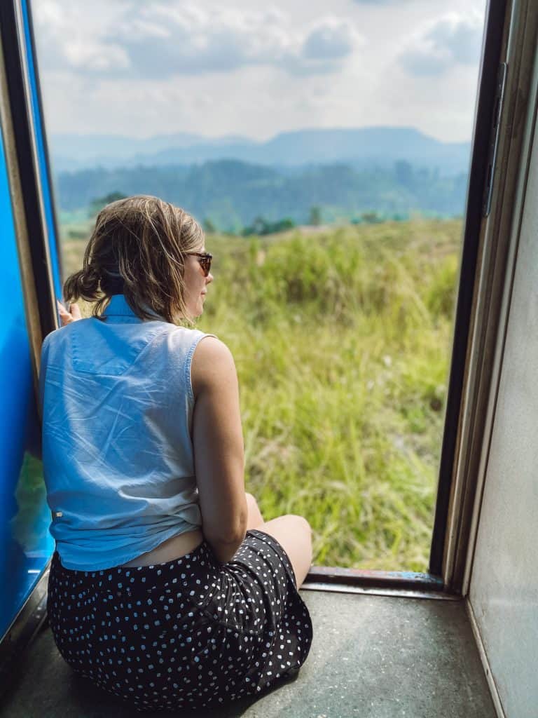 Everything you need to know about the Colombo to Ella train journey, including timetables, tickets, and even the side to sit on for the best views. #colombotoellatrain #kandytoellatrain #trainsinsrilanka #srilankatravel