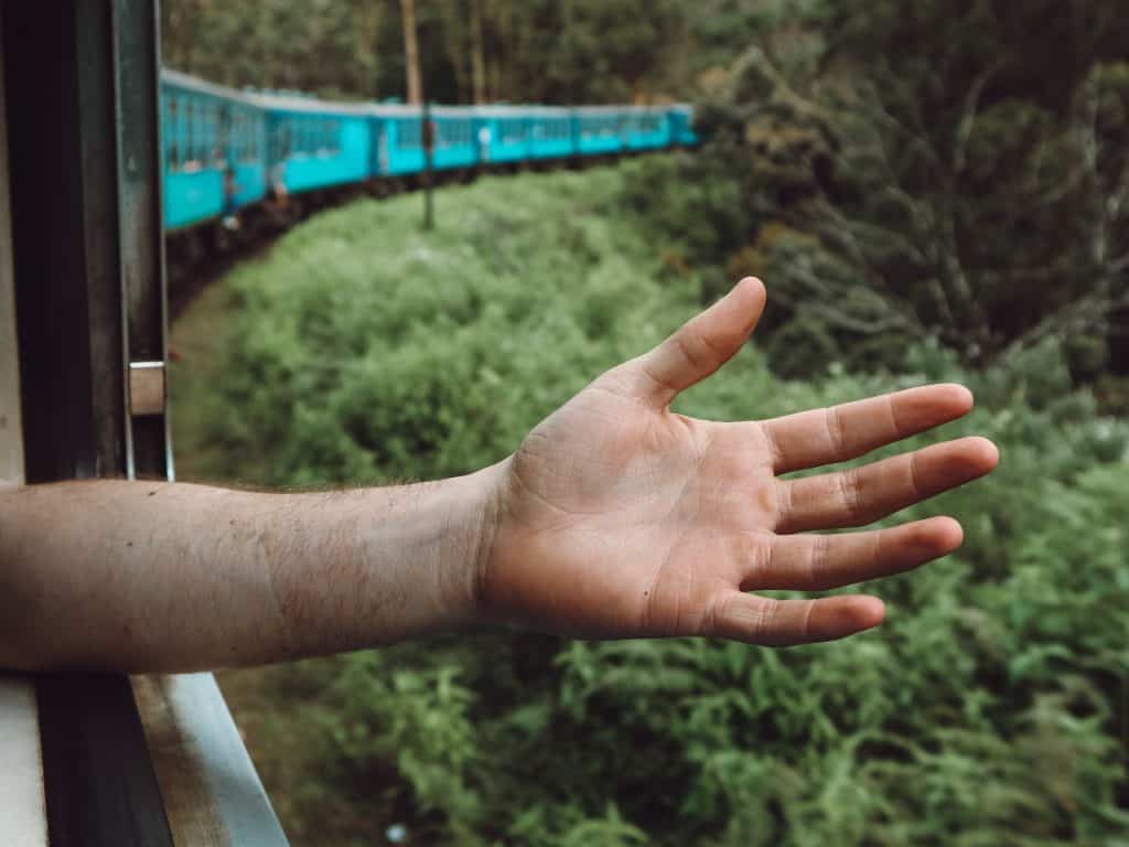 Everything you need to know about the Colombo to Ella train journey, including timetables, tickets, and even the side to sit on for the best views. #colombotoellatrain #kandytoellatrain #trainsinsrilanka #srilankatravel