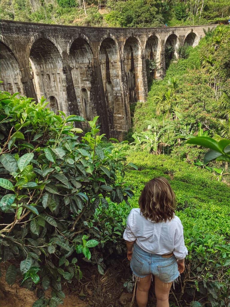 Looking for things to do in Ella Sri Lanka? From the best cooking classes, hikes, and more, to how to actually do them, this is your go to travel guide! #thingstodoinella #thingstodoinellasrilanka #ellasrilanka #whattodoinella