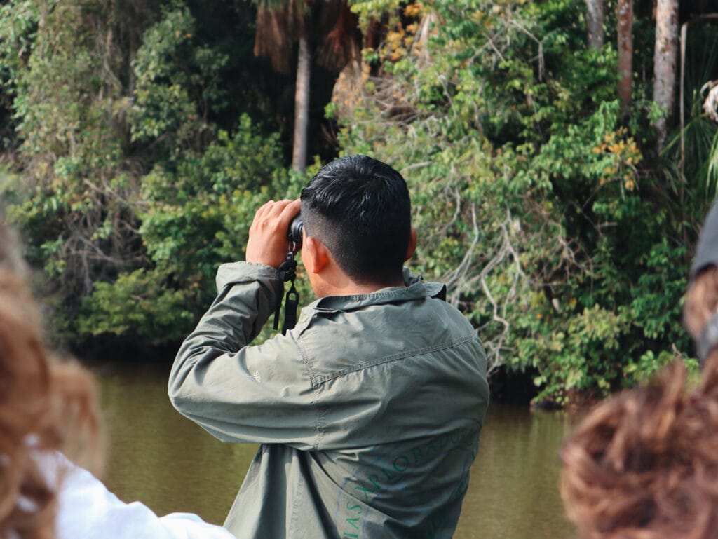 Inkaterra guide on Lake Sandoval