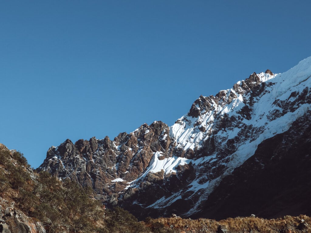 Mountain peaks with snow, one of the salkantay trek photos