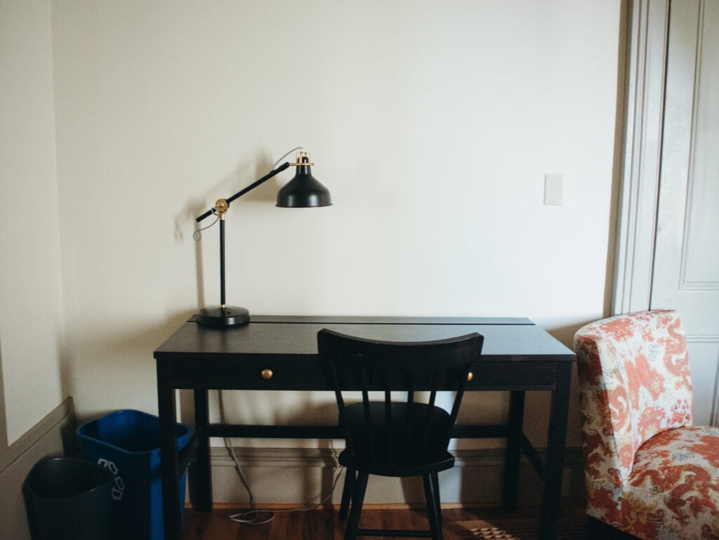 desk in a hostel room in oregon