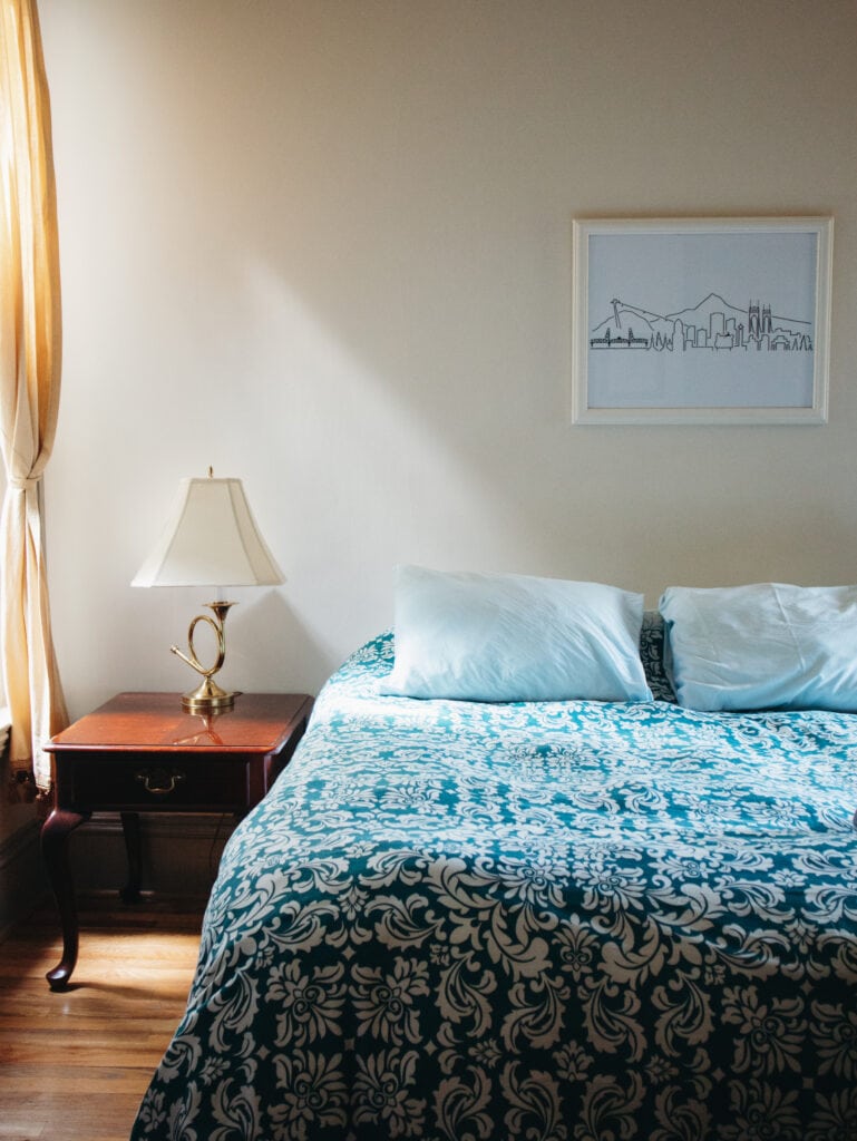 queen bed in a private room at nw portland hostel