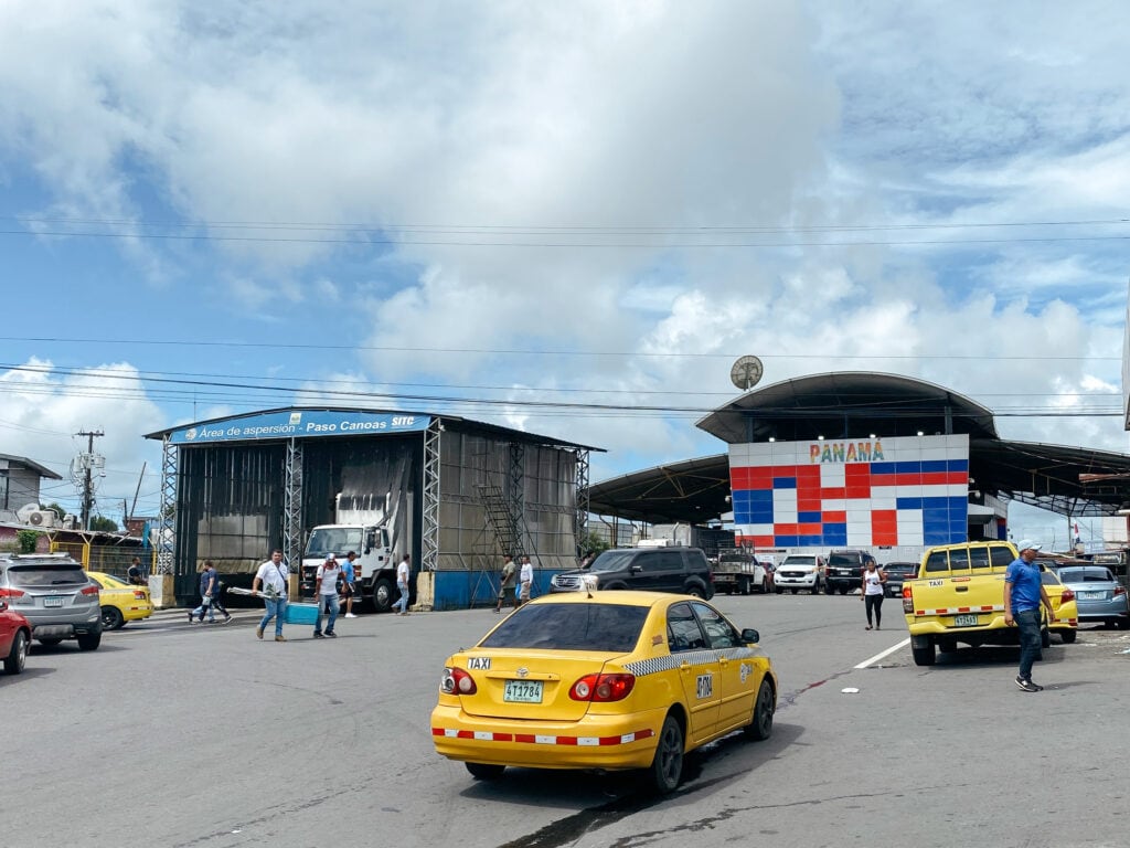 the panama exit building for immigration at the panama costa rica border