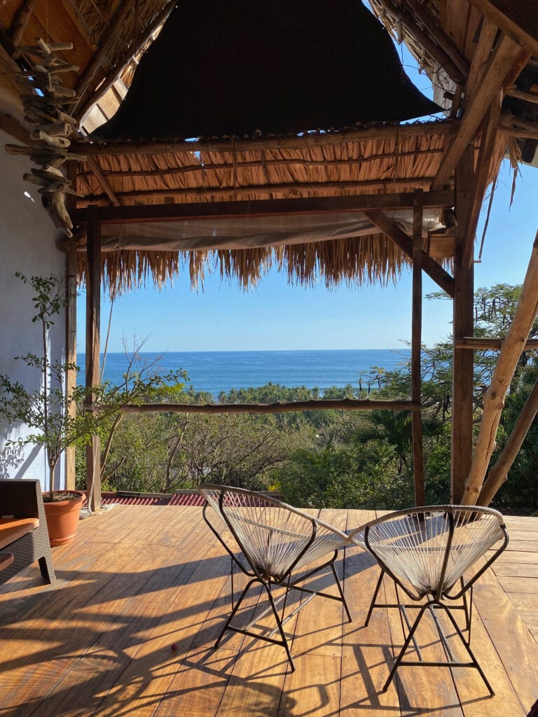 View of the ocean in El Tunco, El Salvador