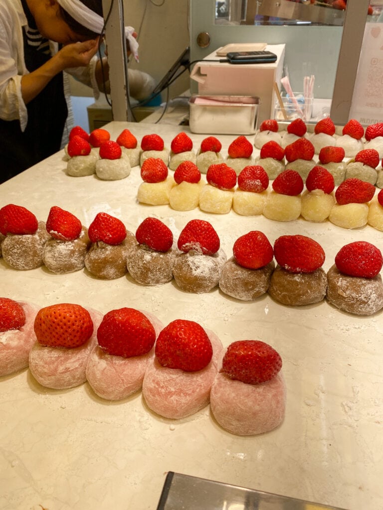 Rows of daifuku