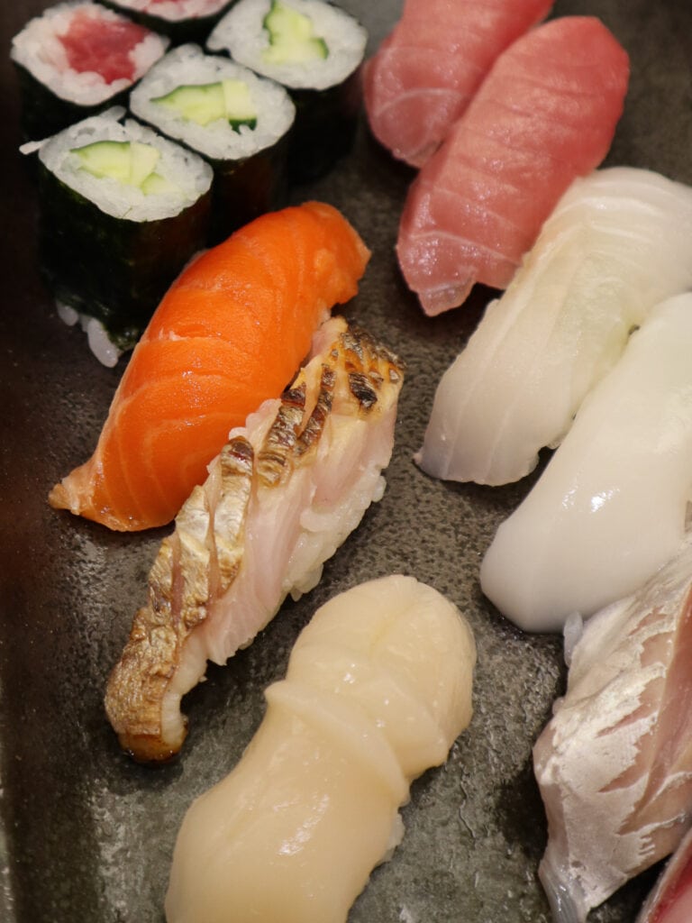 Nigiri rolls