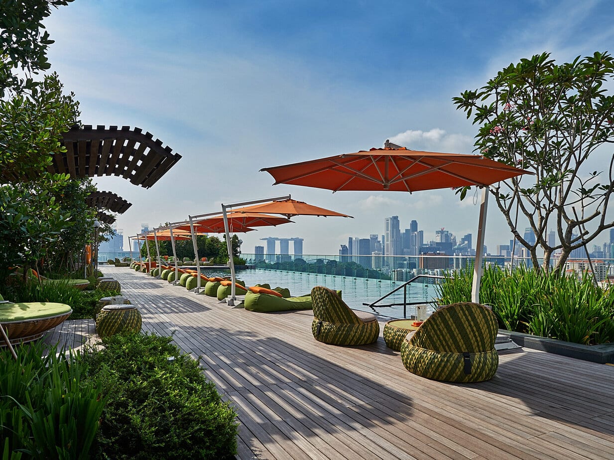 JEN Singapore Orchard Gateway by Shangri-La rooftop pool