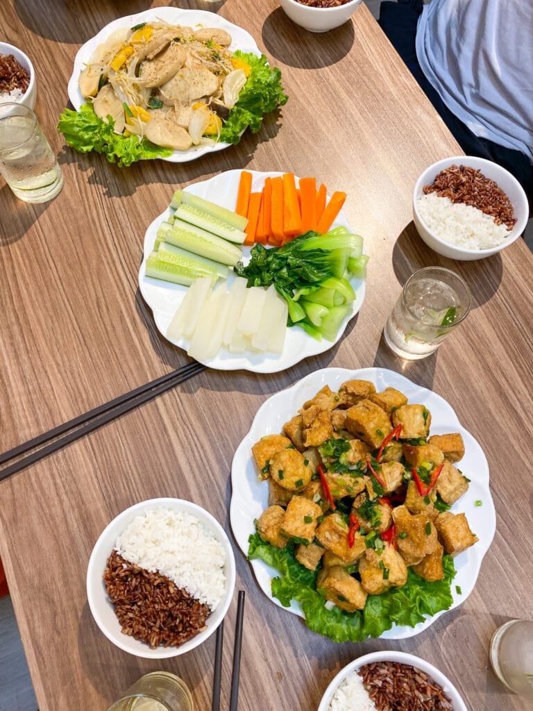 vegetarian and gluten free meal in Hanoi at Lian Hua Vegetarian